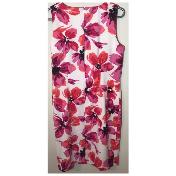 Floral Print Sleeveless Sheath Dress - Picture 3 of 12